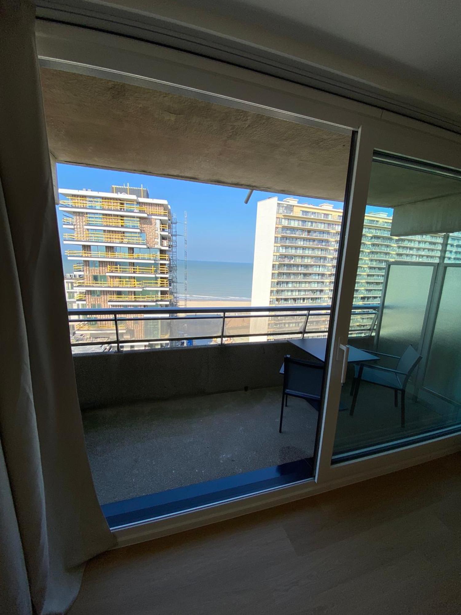 Sky Sea View Studio Остенде Екстериор снимка
